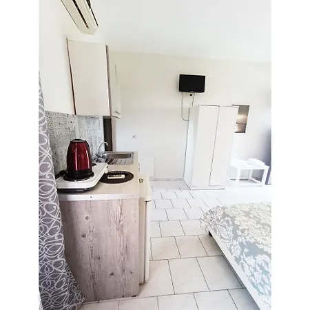 Thea Fresh * Λιμένας